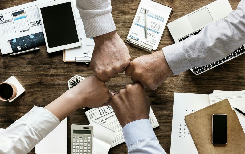 Team Business - teamwork, cooperation, brainstorming